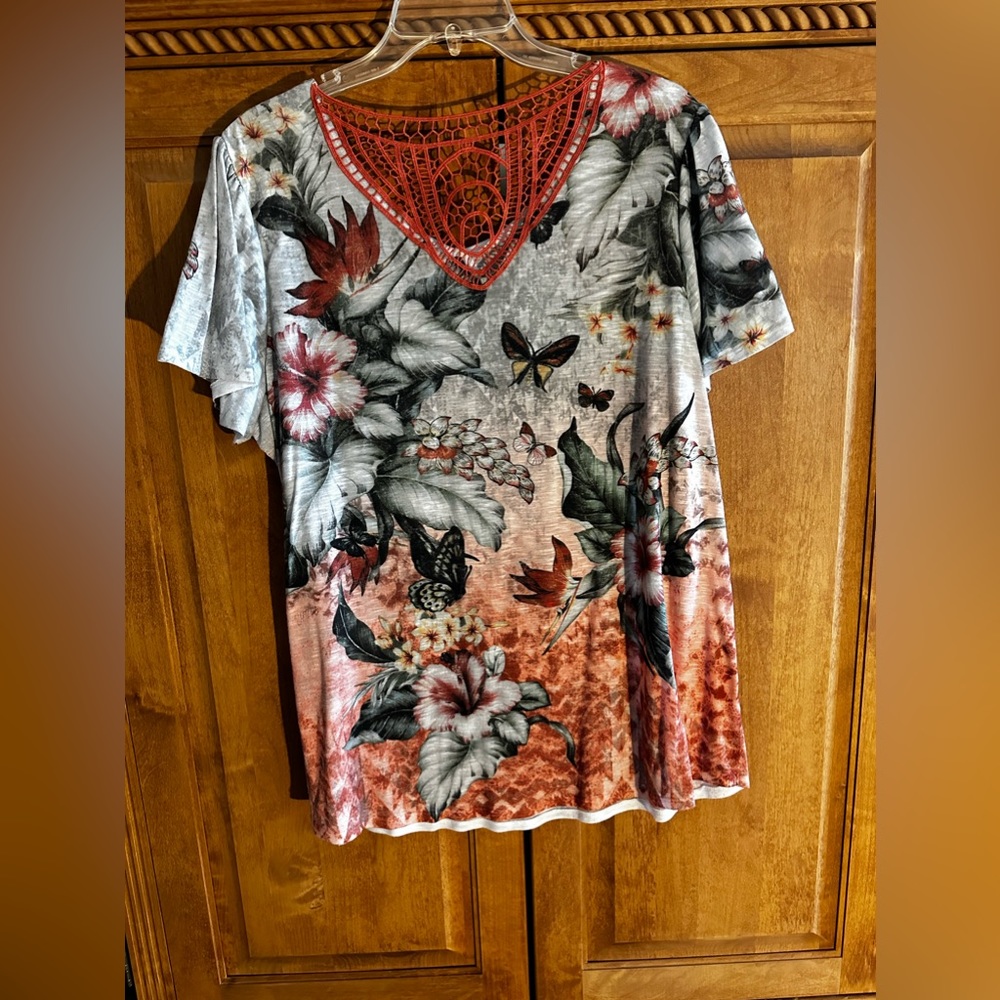 Ladies blouse